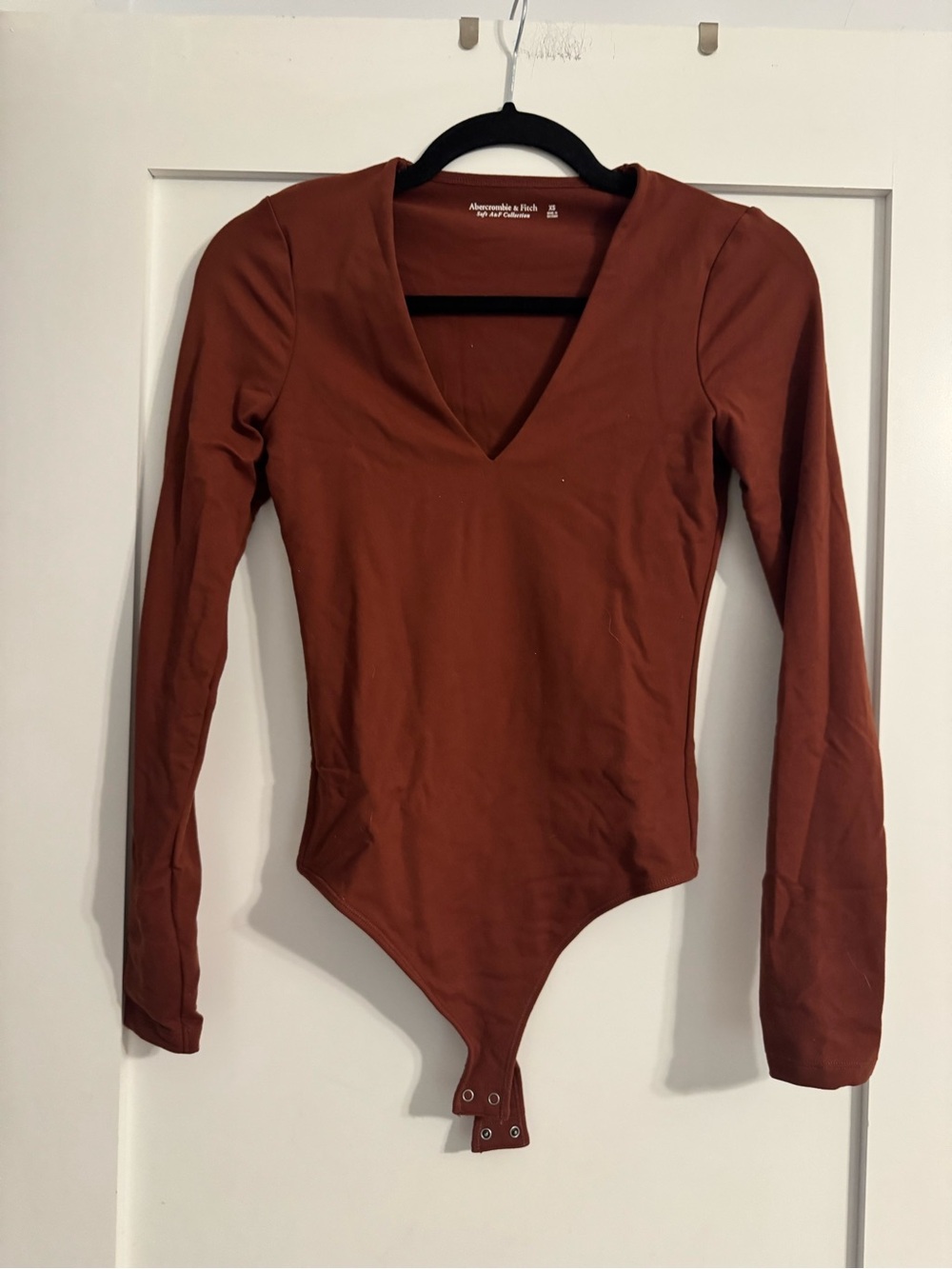 Abercrombie & Fitch Rust V-Neck Long-Sleeve Bodysuit